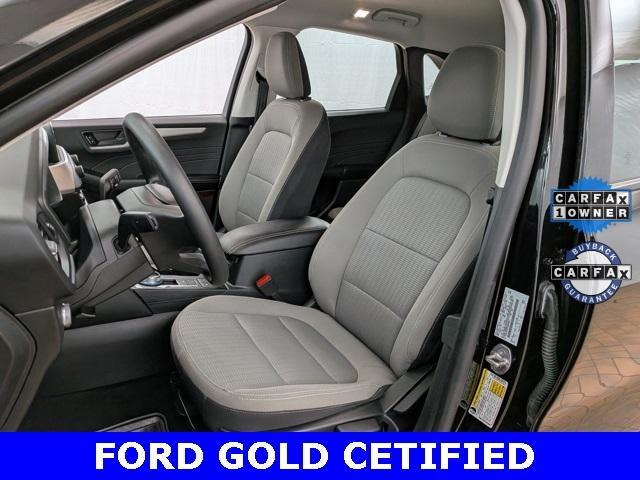 Photo of 2022 Black Metallic Ford Escape
