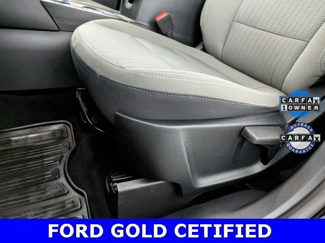 Photo of 2022 Black Metallic Ford Escape