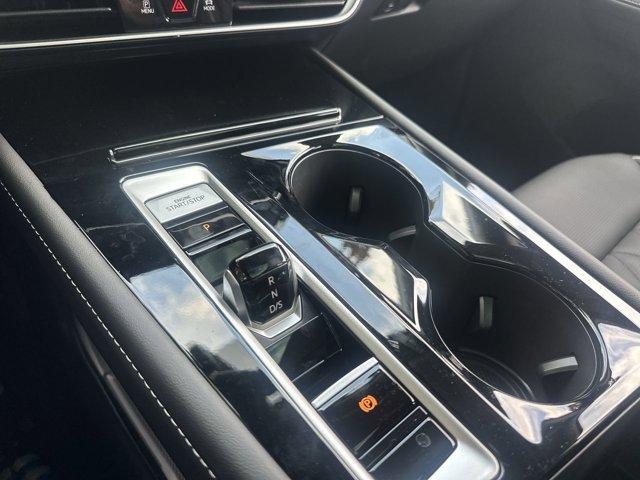 Photo of 2026 Opal White Pearl Volkswagen Atlas