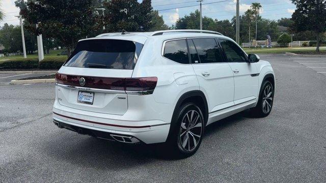 Photo of 2026 Opal White Pearl Volkswagen Atlas