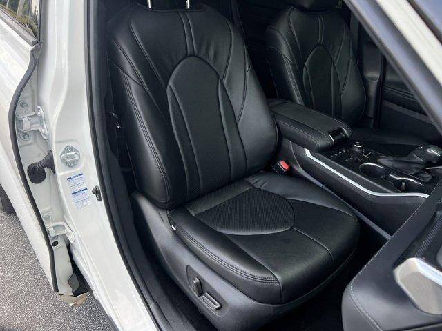 Photo of 2021 Blizzard Pearl Toyota Highlander