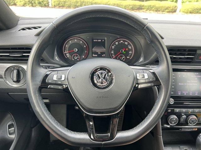 Photo of 2022 Deep Black Pearl Volkswagen Passat