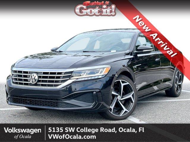 Photo of 2022 Deep Black Pearl Volkswagen Passat