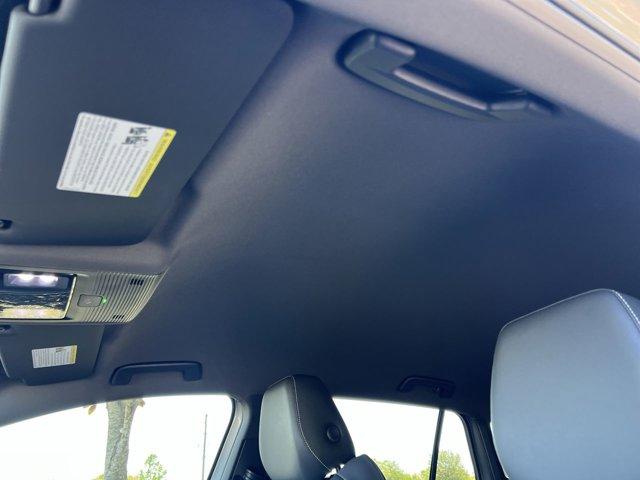 Photo of 2025 Silver Mist Metallic Volkswagen ID.4