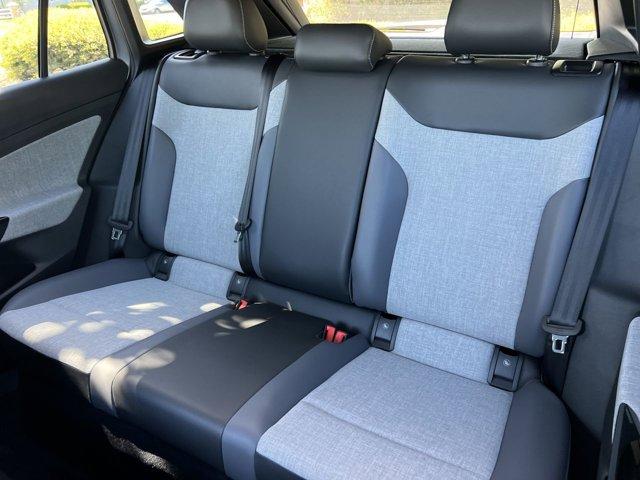 Photo of 2025 Silver Mist Metallic Volkswagen ID.4