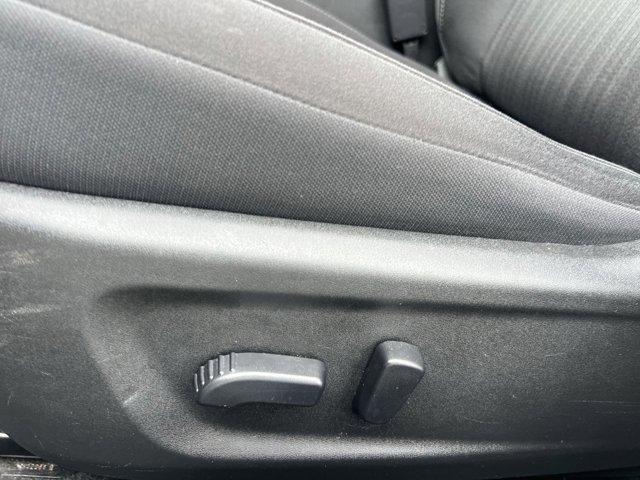 Photo of 2023 Pearl White Tricoat Nissan Altima