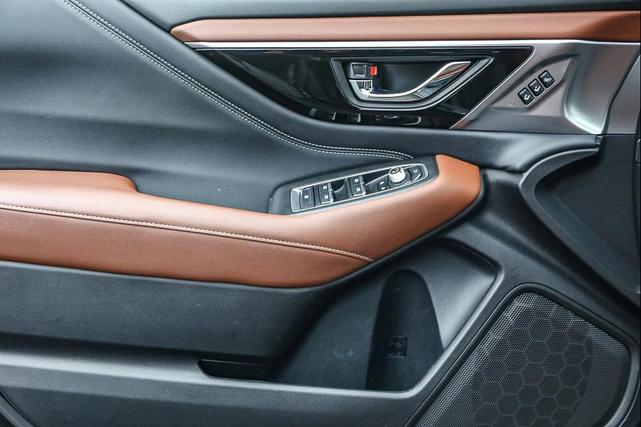 Photo of 2022 Crystal Black Silica Subaru Outback