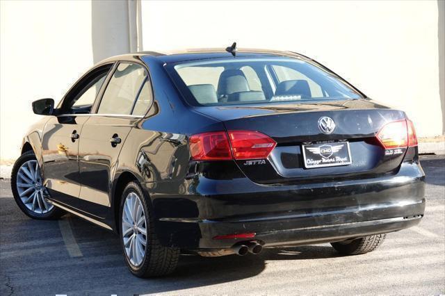 Photo of 2011 Black Volkswagen Jetta