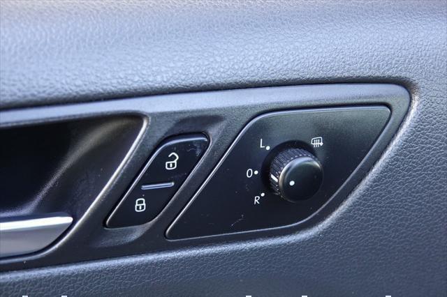 Photo of 2011 Black Volkswagen Jetta