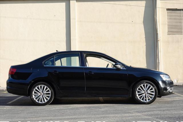 Photo of 2011 Black Volkswagen Jetta