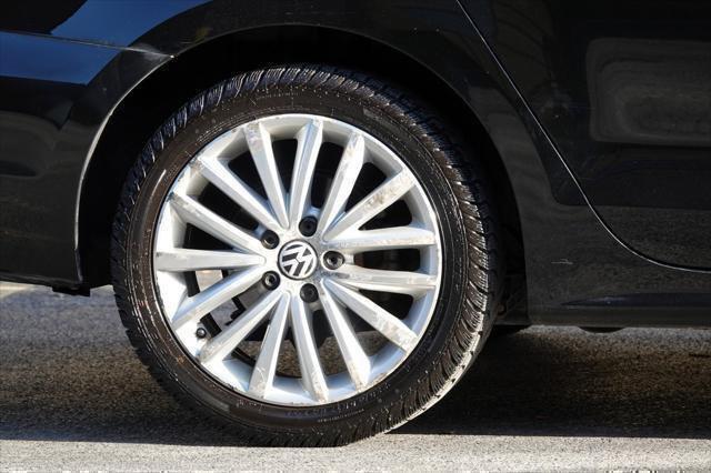 Photo of 2011 Black Volkswagen Jetta