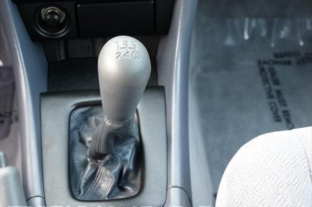 Photo of 2001 Lunar Mist Metallic Toyota Camry