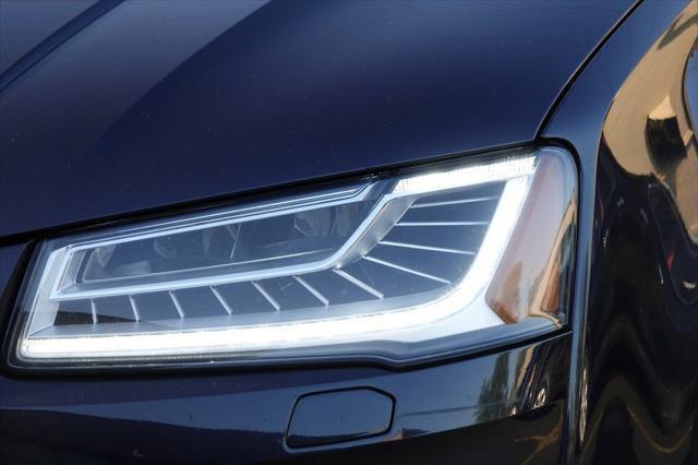 Photo of 2015 Moonlight Blue Metallic Audi A8