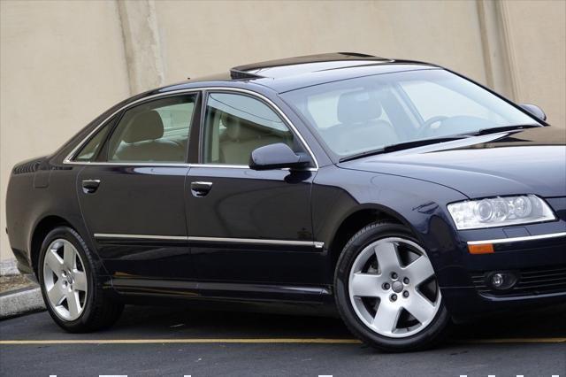 Photo of 2006 Night Blue Pearl Audi A8