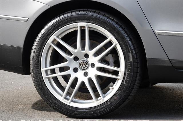 Photo of 2007 United Gray Volkswagen Passat