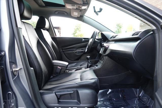 Photo of 2007 United Gray Volkswagen Passat