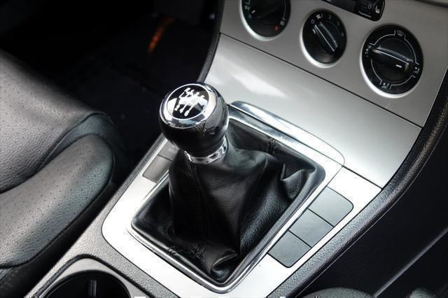 Photo of 2007 United Gray Volkswagen Passat