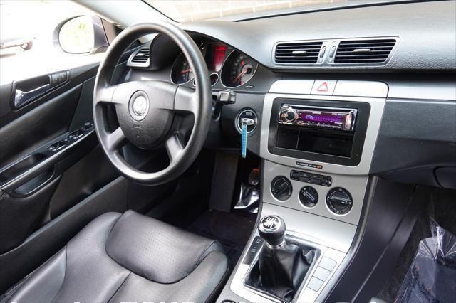 Photo of 2007 United Gray Volkswagen Passat