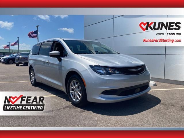 2023 Chrysler Voyager