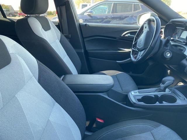 Photo of 2024 Cacti Green Chevrolet Trax