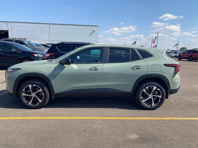 Photo of 2024 Cacti Green Chevrolet Trax
