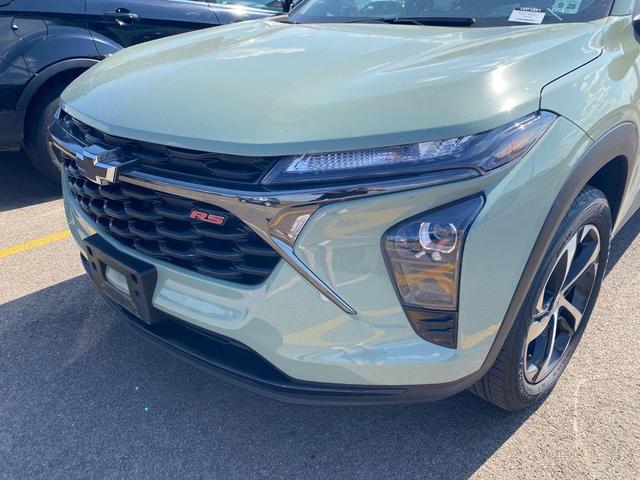 Photo of 2024 Cacti Green Chevrolet Trax