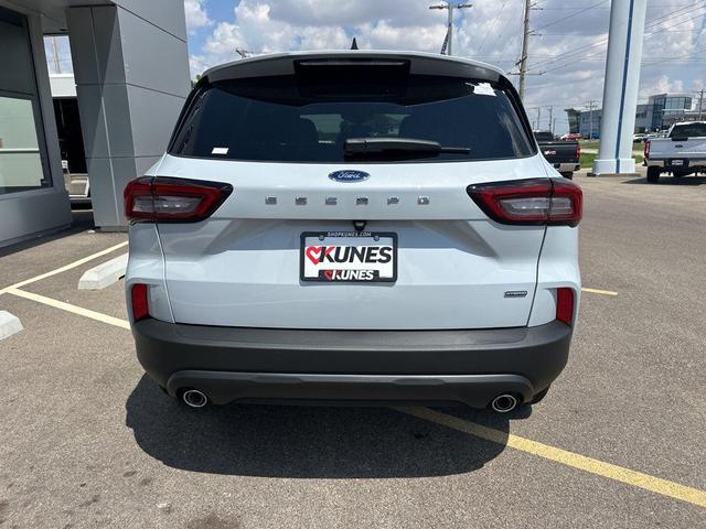 Photo of 2025 Space Silver Metallic Ford Escape