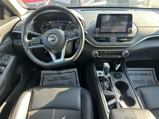 Photo of 2021 Brilliant Silver Metallic Nissan Altima