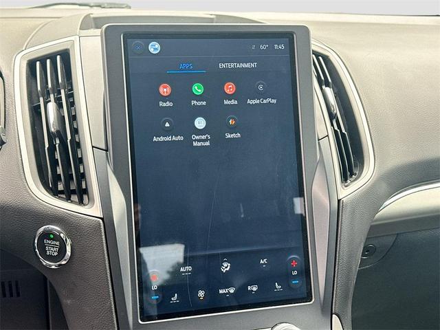Photo of 2022 OXFORD WHITE Ford Edge