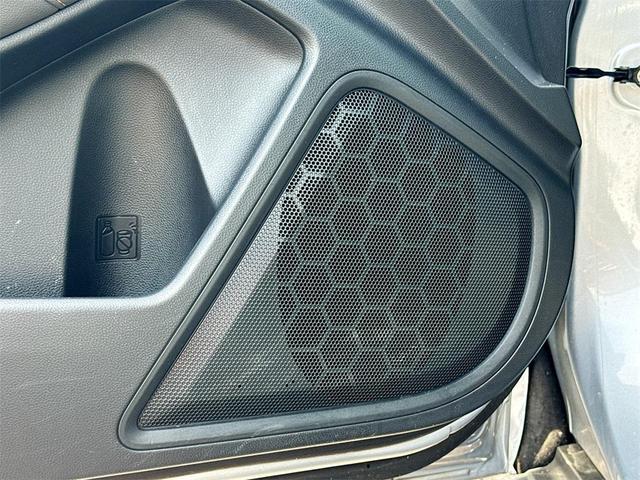 Photo of 2022 Ice Silver Metallic Subaru Outback