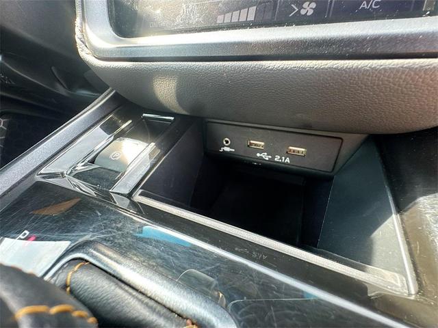 Photo of 2022 Ice Silver Metallic Subaru Outback