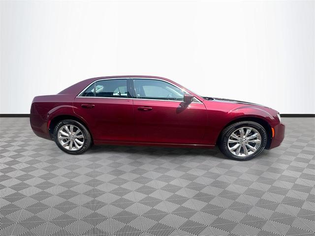 Photo of 2017 Velvet Red Pearlcoat Chrysler 300