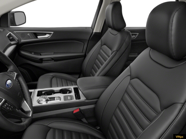 Photo of 2022 AGATE BLACK METALLIC Ford Edge