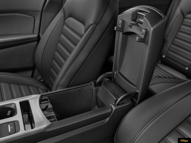 Photo of 2022 AGATE BLACK METALLIC Ford Edge