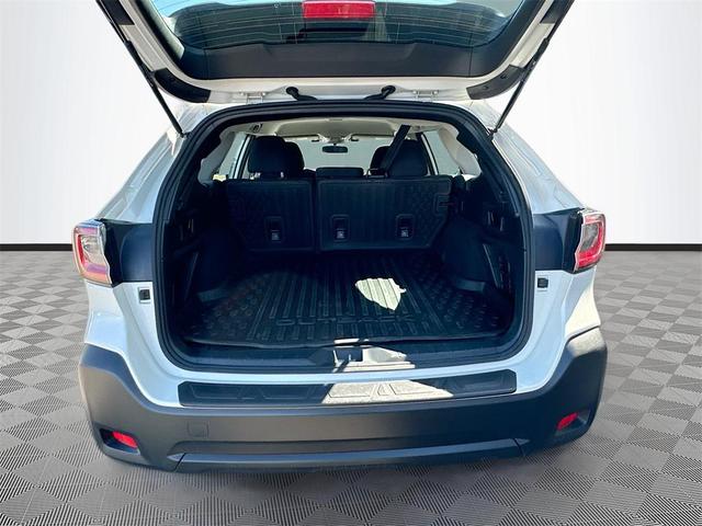 Photo of 2023 Crystal White Pearl Subaru Outback