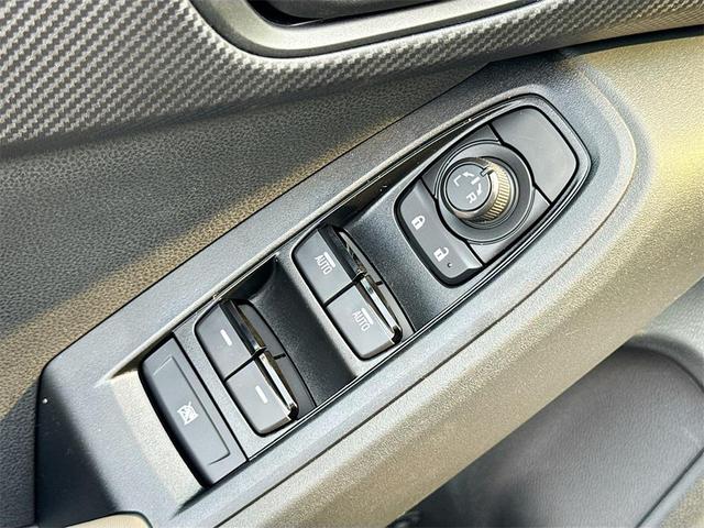 Photo of 2025 Crystal White Subaru Crosstrek
