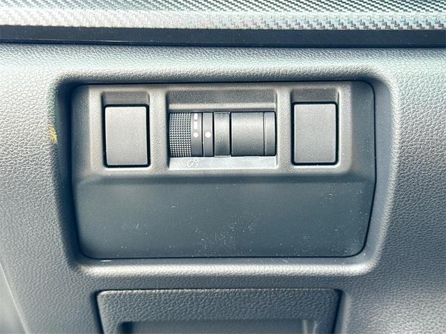 Photo of 2025 Crystal White Subaru Crosstrek