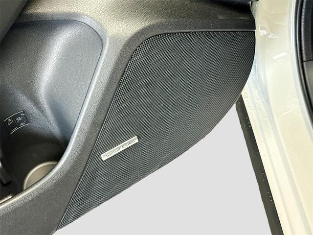 Photo of 2025 Crystal White Pearl Subaru Crosstrek