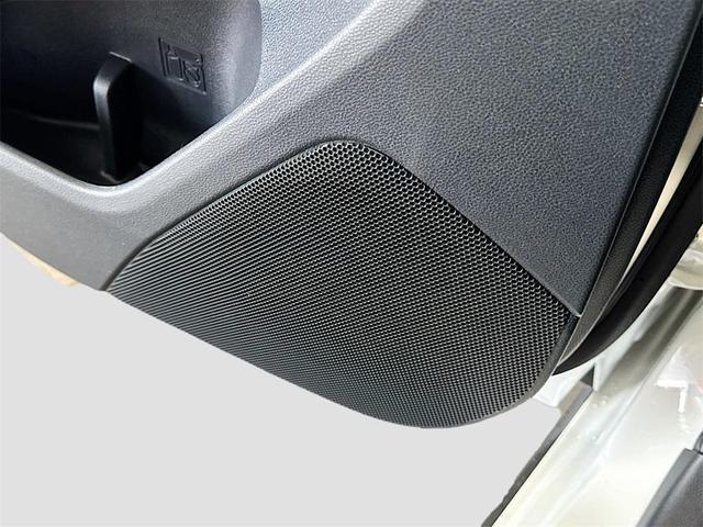 Photo of 2025 Crystal White Pearl Subaru Crosstrek
