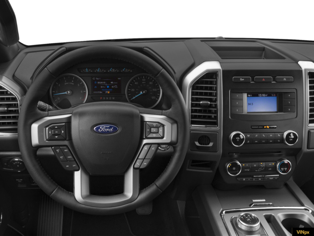 Photo of 2018 MAGNETIC METALLIC Ford Expedition