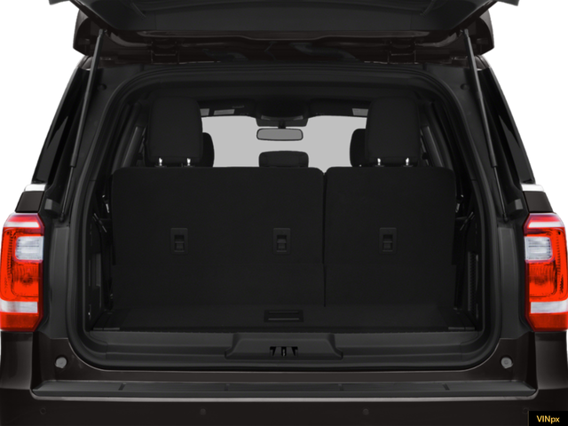 Photo of 2018 MAGNETIC METALLIC Ford Expedition