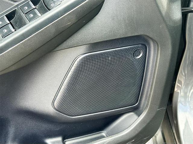 Photo of 2024 CARBONIZED GRAY METALLIC Ford Escape