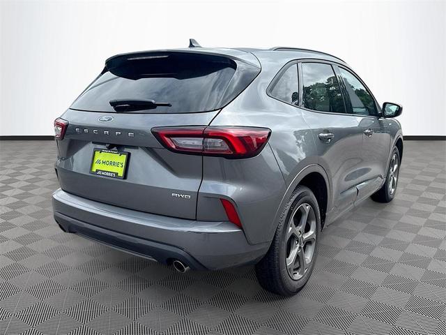 Photo of 2024 CARBONIZED GRAY METALLIC Ford Escape