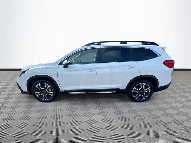Photo of 2023 Crystal White Pearl Subaru Ascent