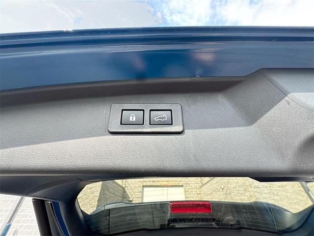 Photo of 2025 Geyser Blue Subaru Outback