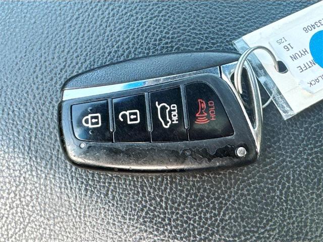 Photo of 2016 Becketts Black Hyundai SANTA FE