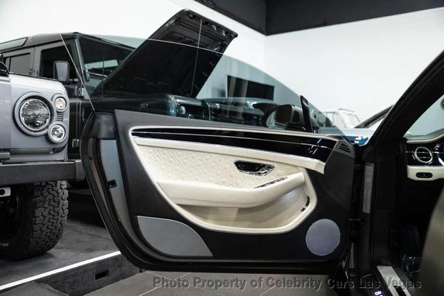 Photo of 2022 Arctica by Mulliner Bentley Continental GT