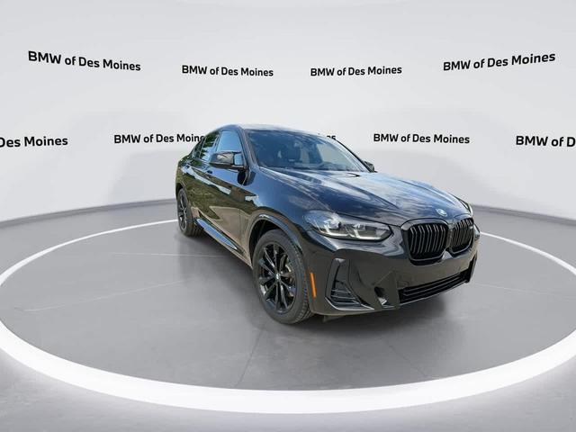 Photo of 2025 Black Sapphire Metallic BMW X4
