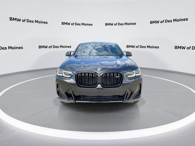 Photo of 2025 Black Sapphire Metallic BMW X4