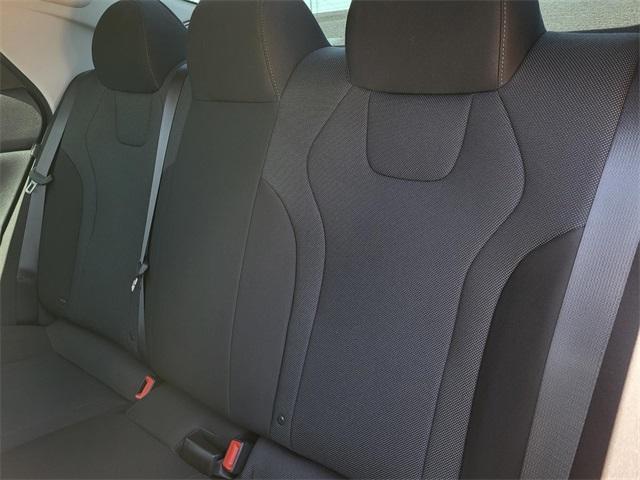 Photo of 2024 White Hyundai ELANTRA
